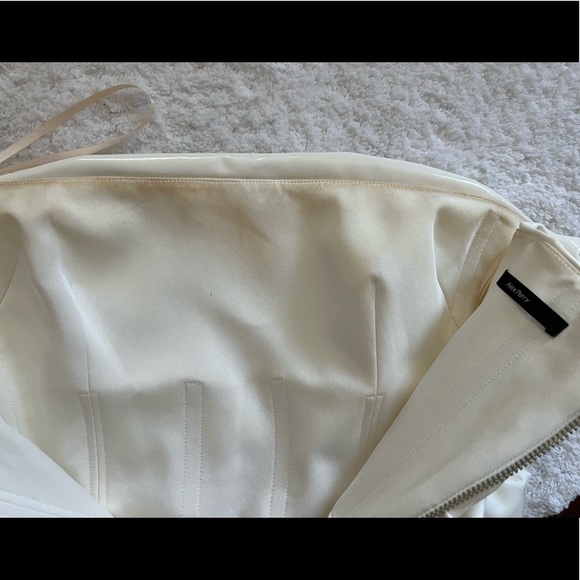 $1750 AUTH ALEX PERRY WHITE DEACON STRAPLESS LATEX DRESS UK 12 US8 CELEBRITIES - Picture 16 of 16